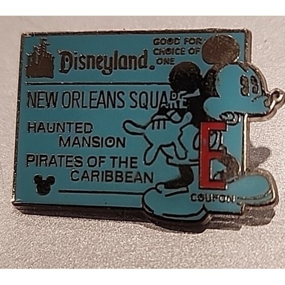 Disney Pin Haunted Mansion Mickey E Ticket New Orleans Square Pirates DLR 41953 - Picture 3 of 5
